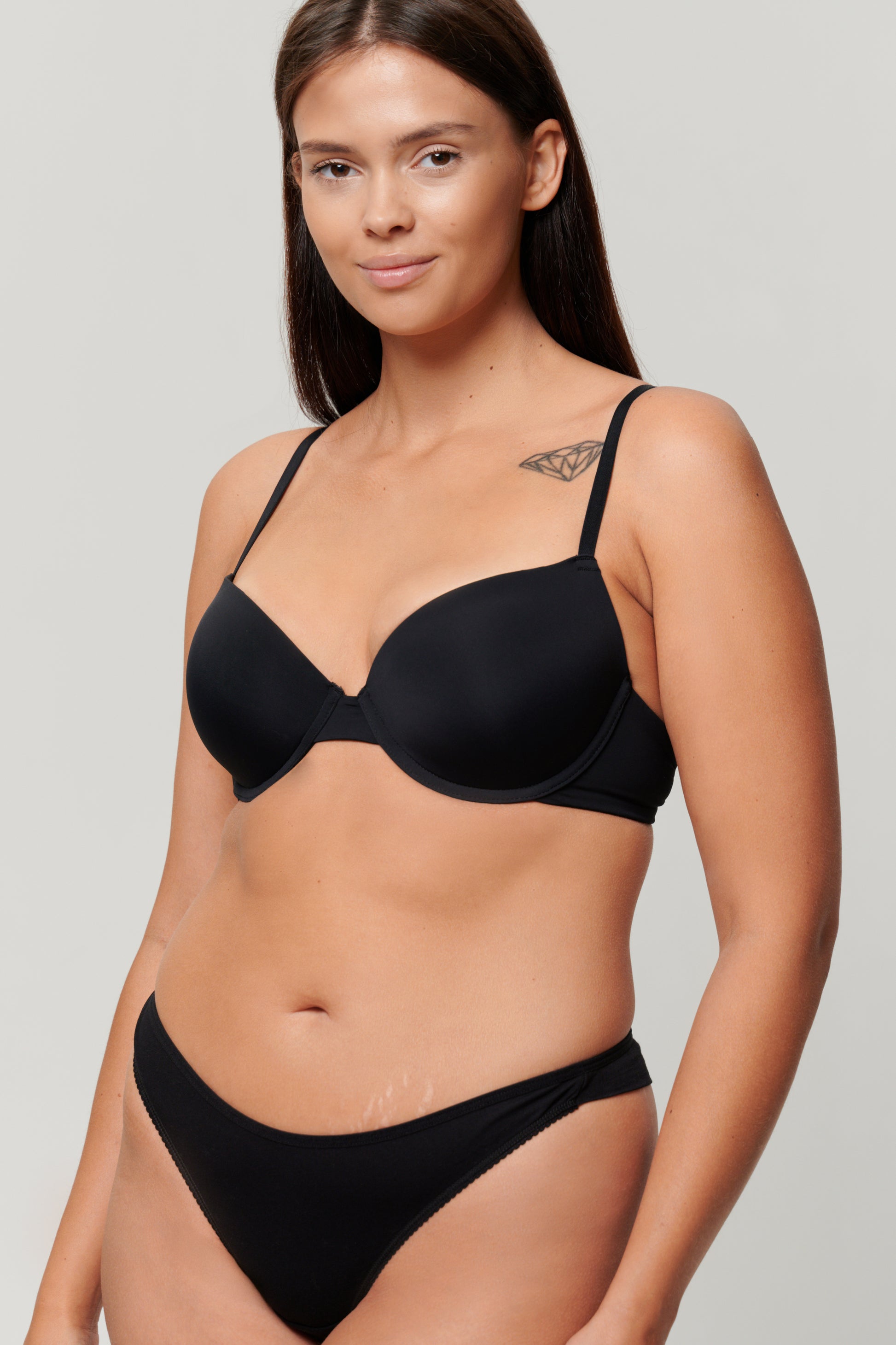 Smooth Contour Bra Black