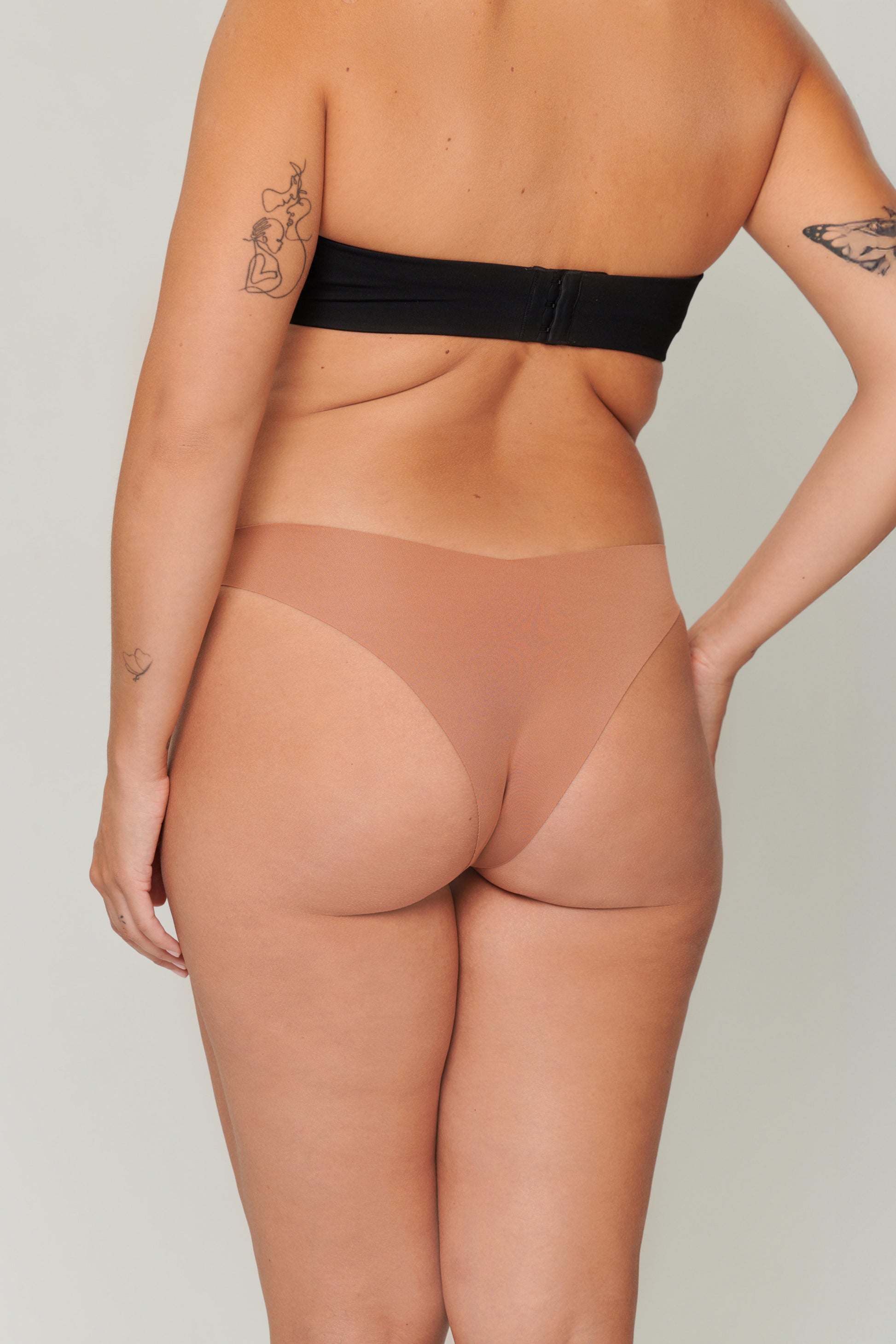 Panty Set Neutrals (Thongs)