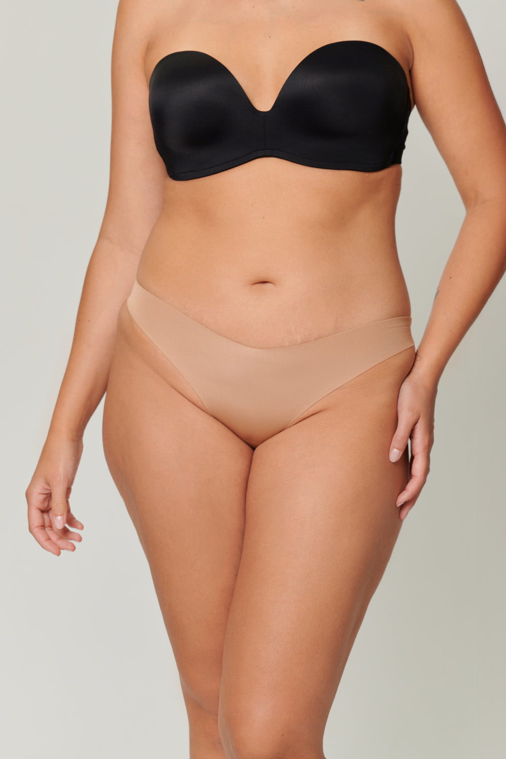 Panty Set Neutrals (Thongs)