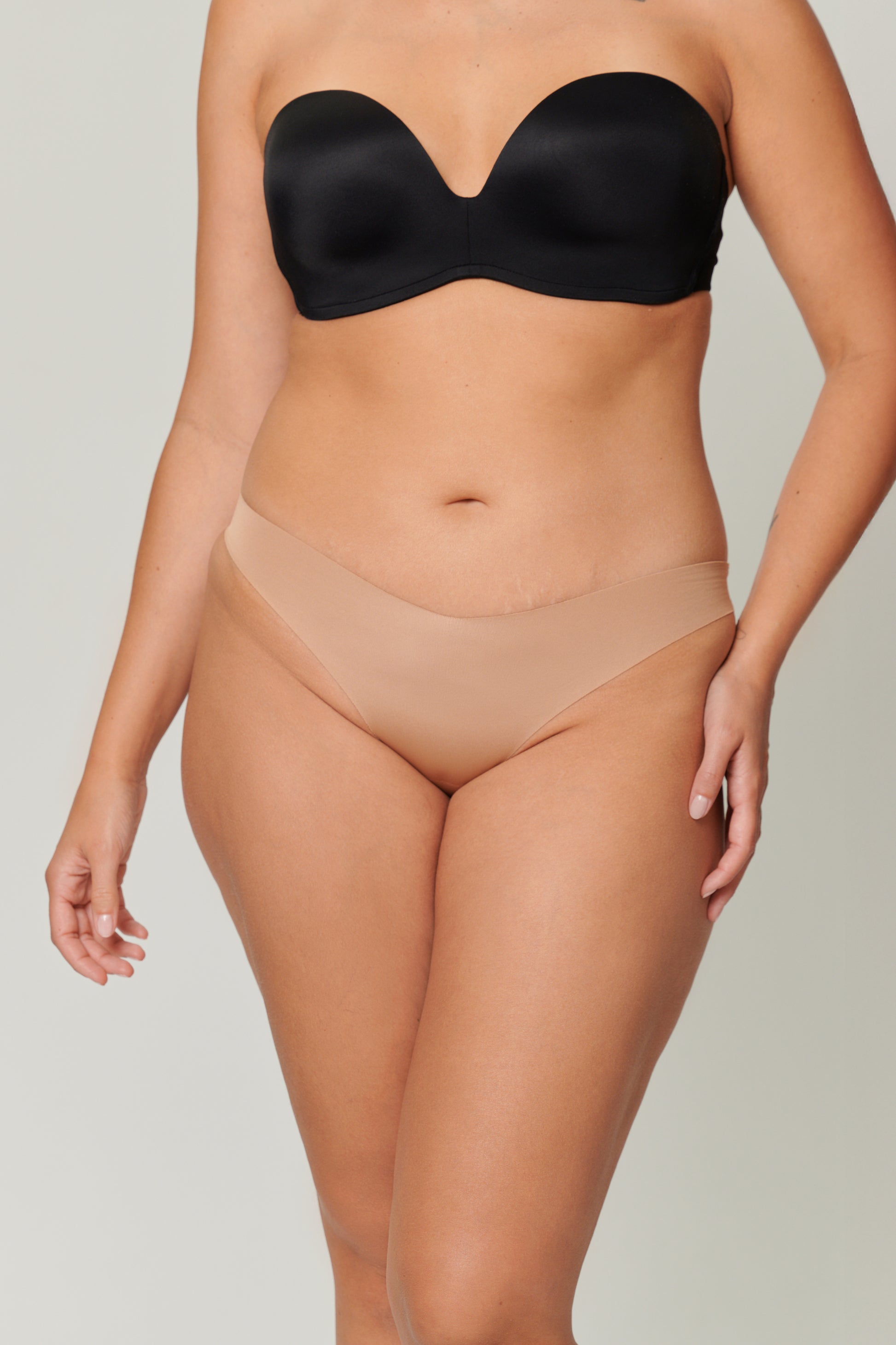 Panty Set Neutrals (Thongs)